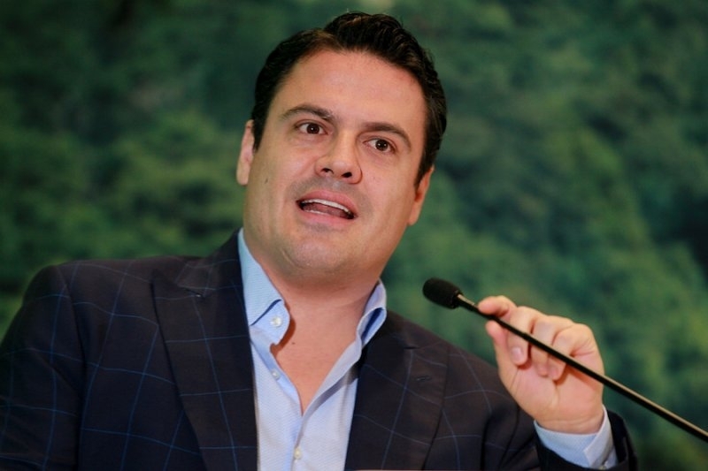 Gobernador de Jalisco Aristoteles Sandoval (PRI) desaparece 17 mil millones de pesos y es investigado