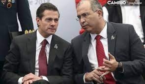 Carlos Treviño con Peña Nieto